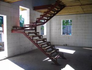 Металлокаркас лестниц и другие металлоконструкции