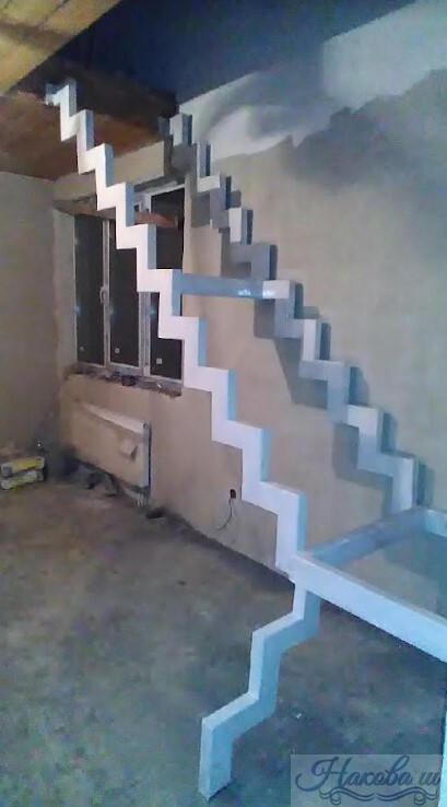 Металлокаркас лестницы с площадкой фото от Наковали