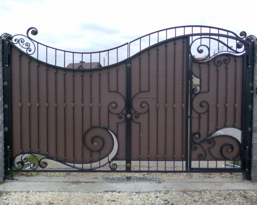 Кованые ворота коричневые от Наковали